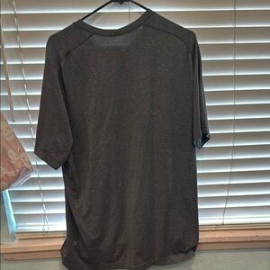 Lululemon Athletica Metal Vent Tech Grey Short Sleeve Tee